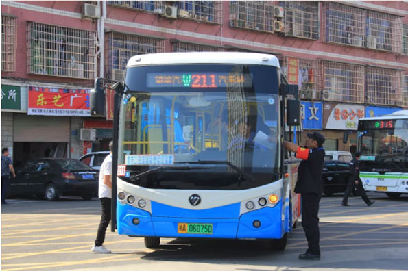 湖南望城縣雷鋒汽車運輸有限公司,長沙城市交通,校車運營,安保服務,新能源科技