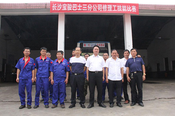 湖南望城縣雷鋒汽車運輸有限公司,長沙城市交通,校車運營,安保服務,新能源科技