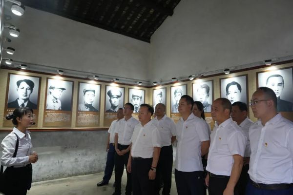 湖南駿達集團有限公司,長沙城市交通,校車運營,安保服務,新能源科技