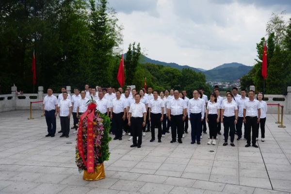 湖南駿達集團有限公司,長沙城市交通,校車運營,安保服務,新能源科技