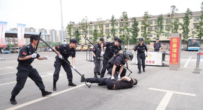 湖南駿達集團有限公司,長沙城市交通,校車運營,安保服務,新能源科技