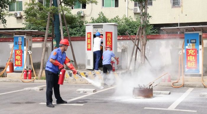 湖南駿達集團有限公司,長沙城市交通,校車運營,安保服務,新能源科技