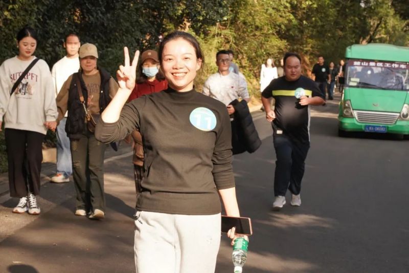 湖南駿達集團有限公司,長沙城市交通,校車運營,安保服務,新能源科技