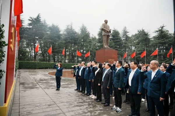 湖南駿達集團有限公司,長沙城市交通,校車運營,安保服務,新能源科技