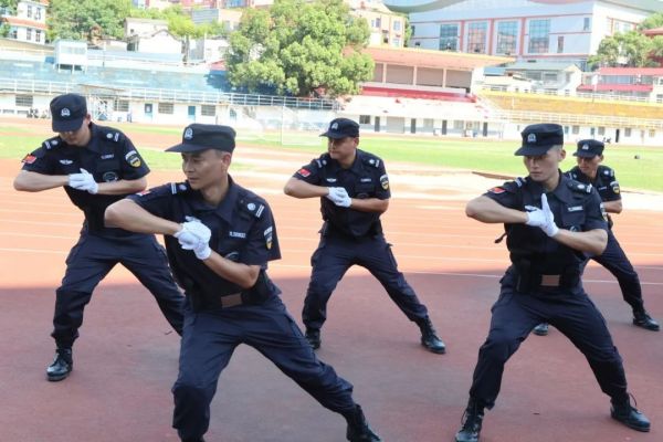 湖南駿達集團有限公司,長沙城市交通,校車運營,安保服務,新能源科技